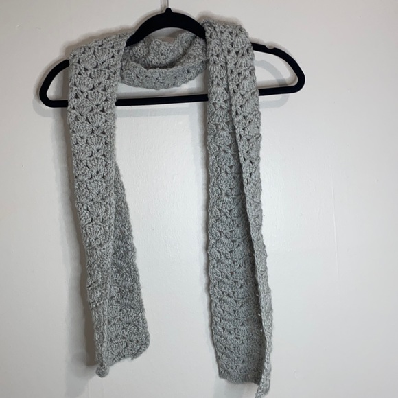 Accessories - 🪿Handmade grey scarf!
